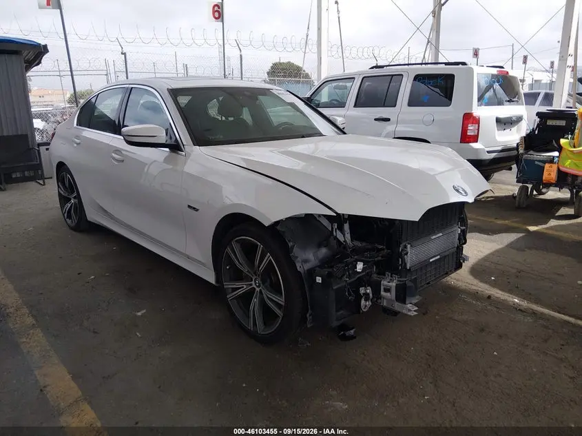 BMW 330E 2022