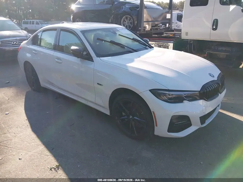 BMW 330E 2022