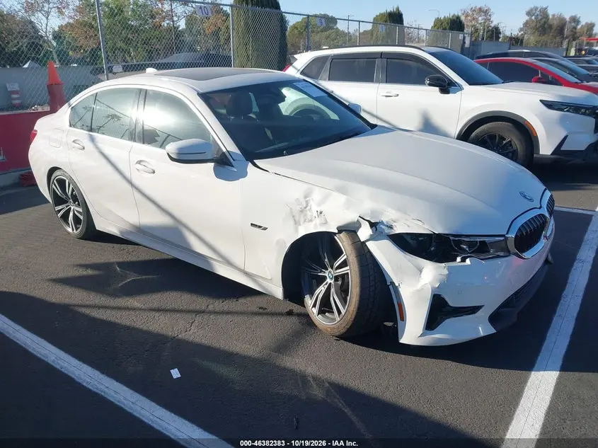 BMW 330E 2022