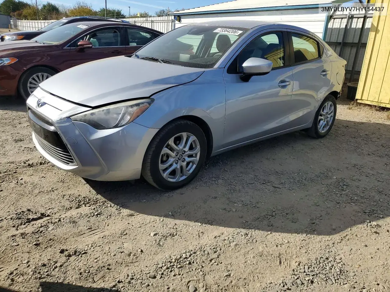 Toyota Yaris Ia Base 2017