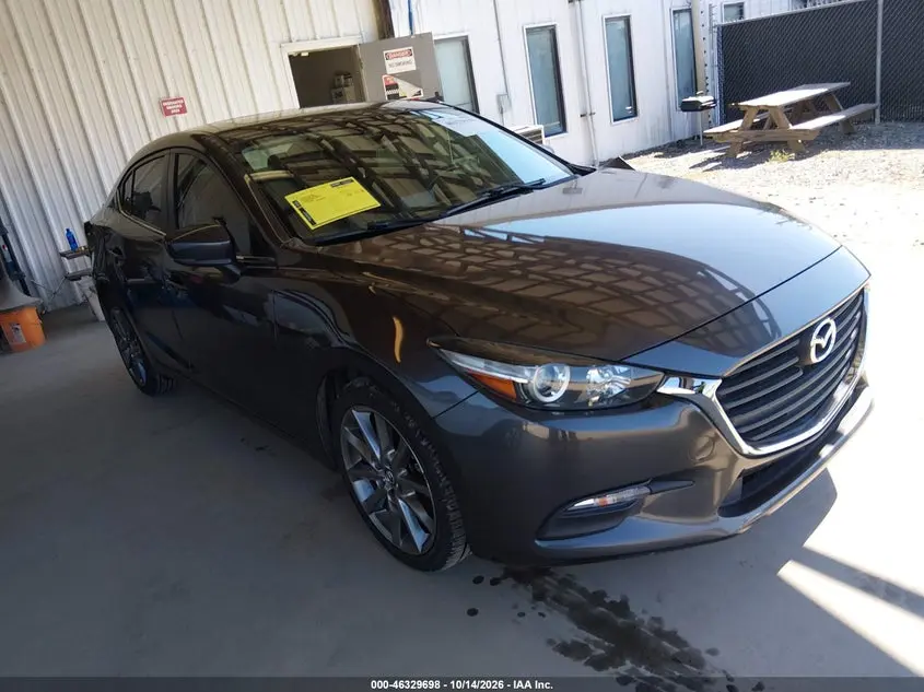 Mazda Mazda3 Touring 2018