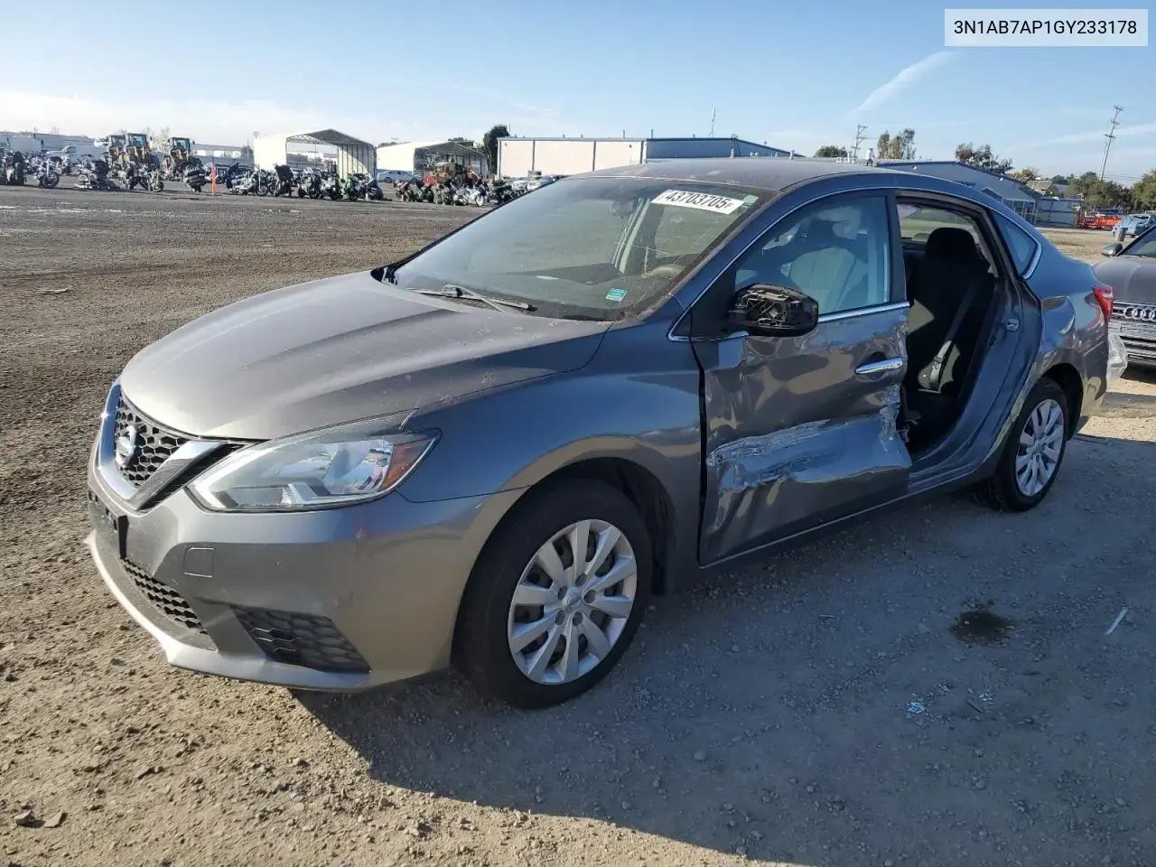 Nissan Sentra S 2016