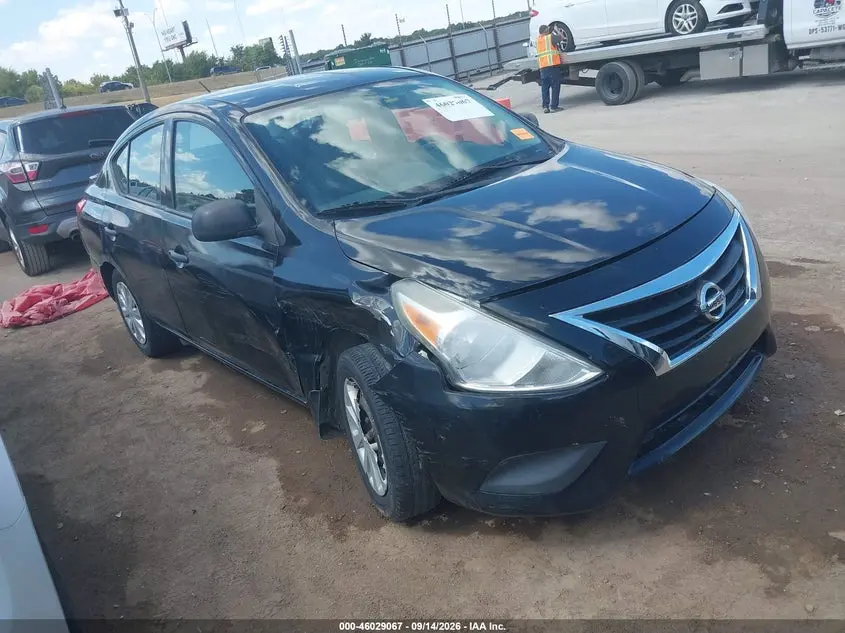 Nissan Versa 1.6 S+ 2015