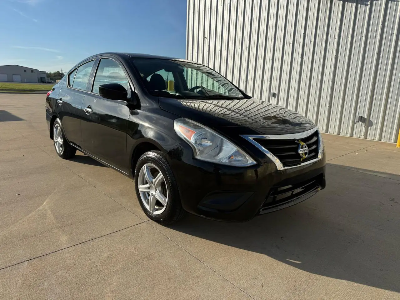 Nissan Versa 1.6 Sv 2016