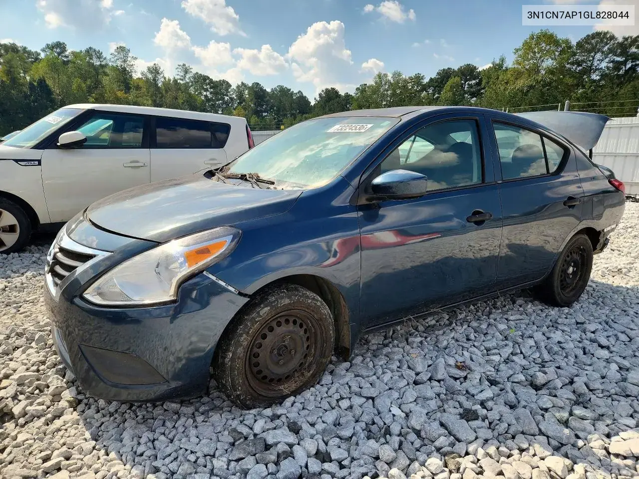 Nissan Versa 1.6 S 2016