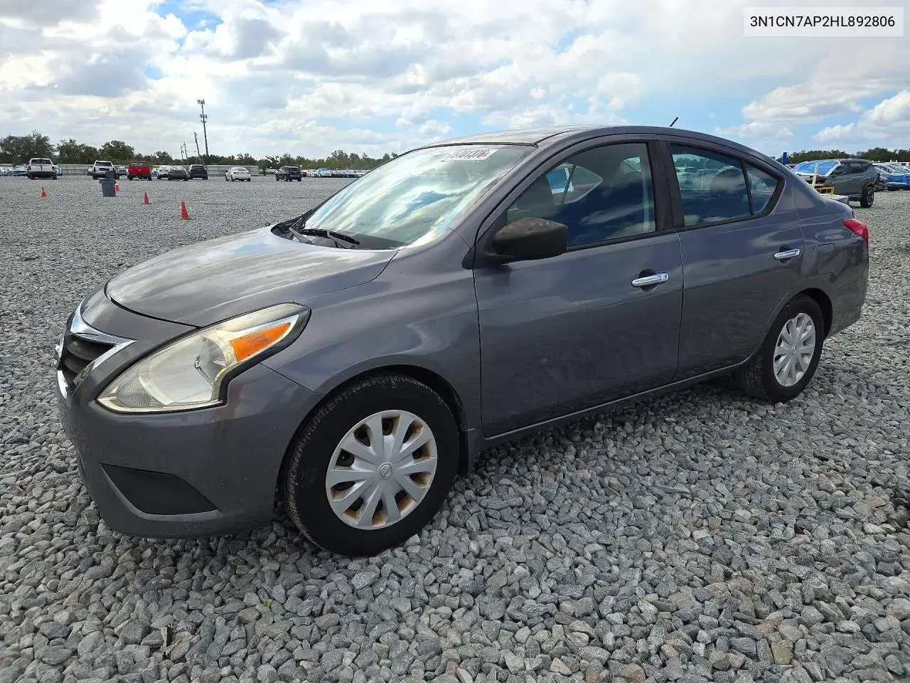 Nissan Versa 1.6 Sv 2017