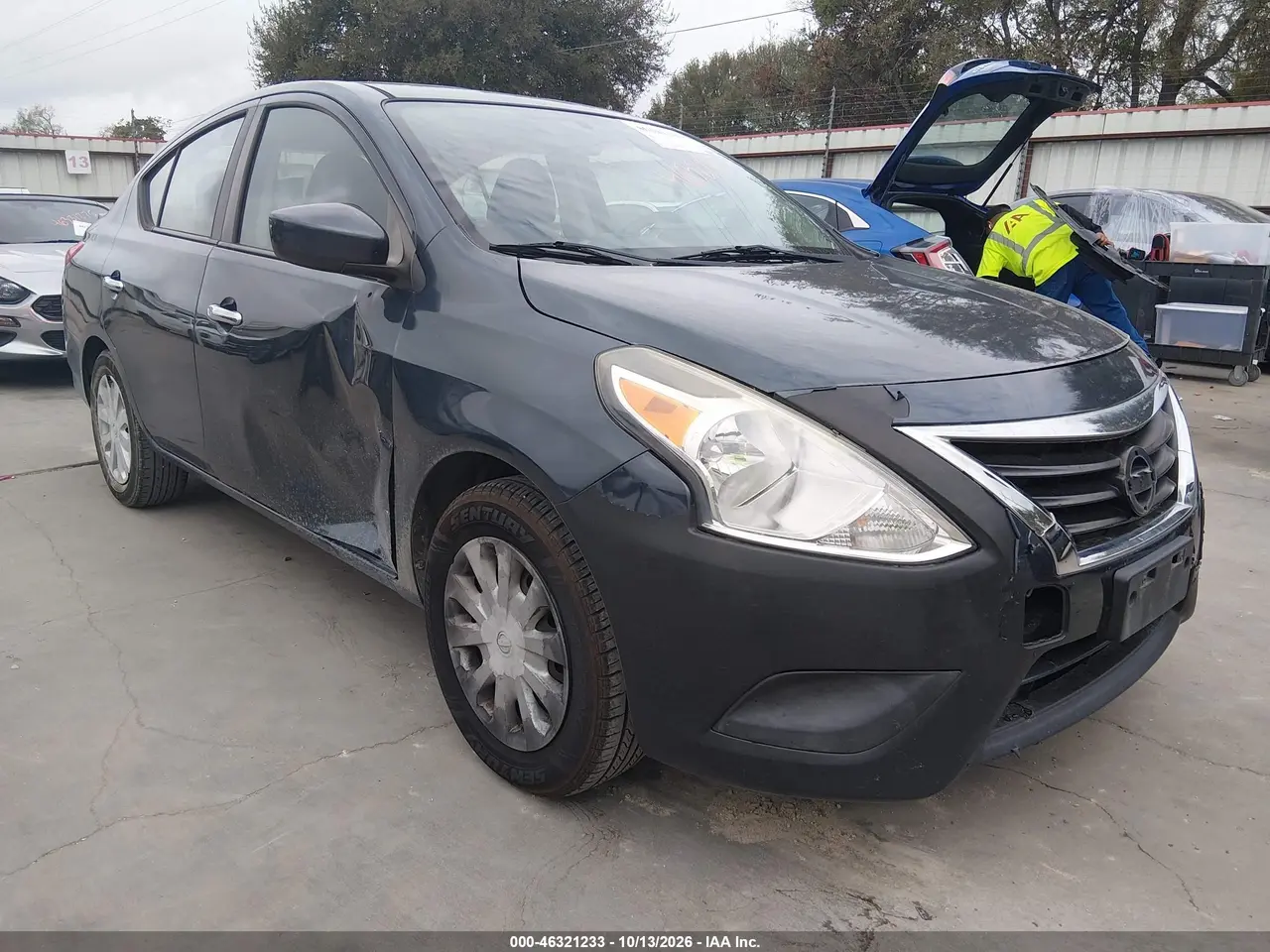 Nissan Versa 1.6 Sv 2015