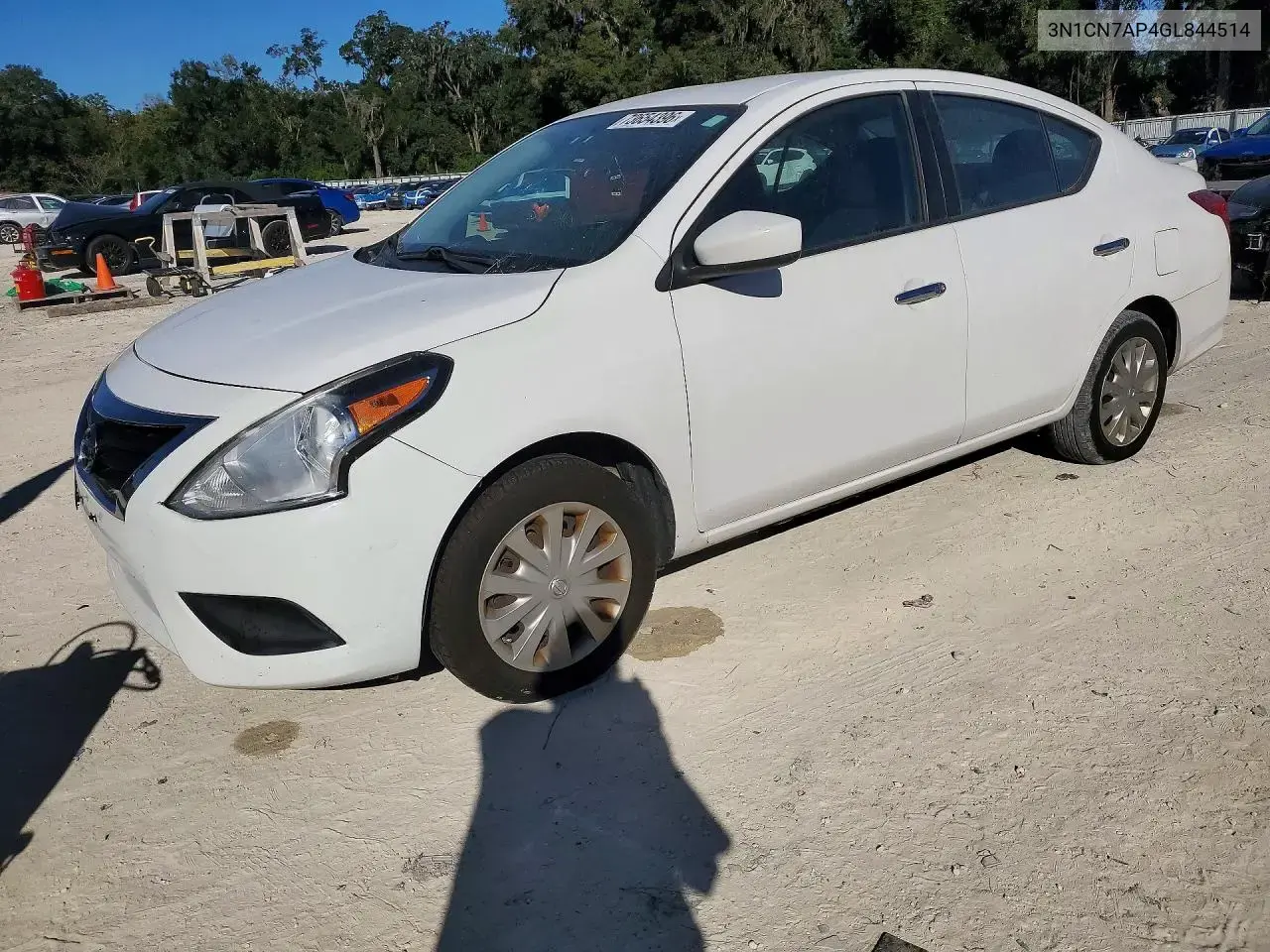 Nissan Versa 1.6 Sv 2016
