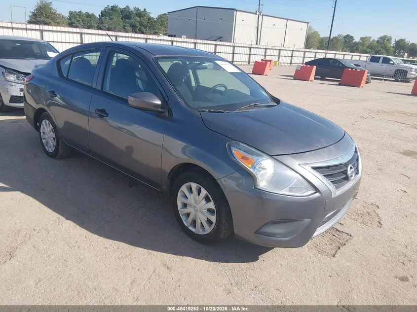 Nissan Versa 1.6 S+ 2017