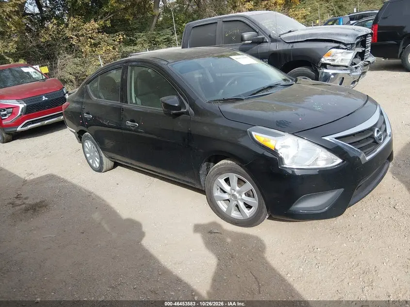 Nissan Versa 1.6 Sv 2015