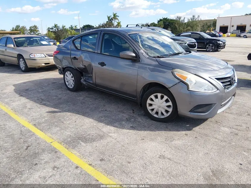 Nissan Versa 1.6 S+ 2019