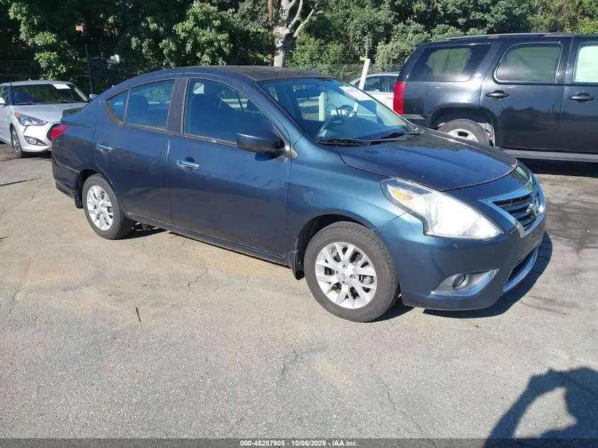 Nissan Versa 1.6 Sv 2017