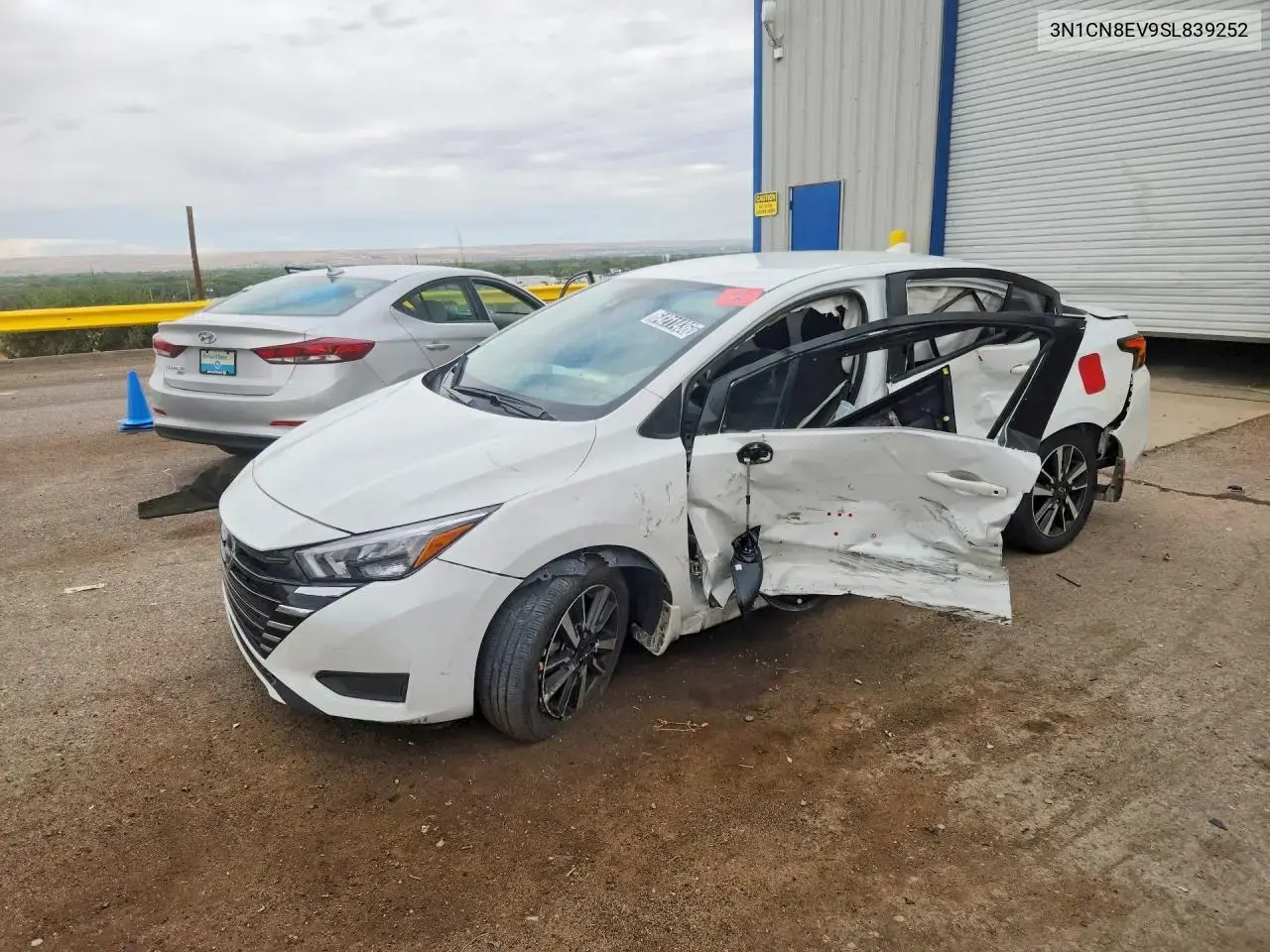 Nissan Versa Sv 2025
