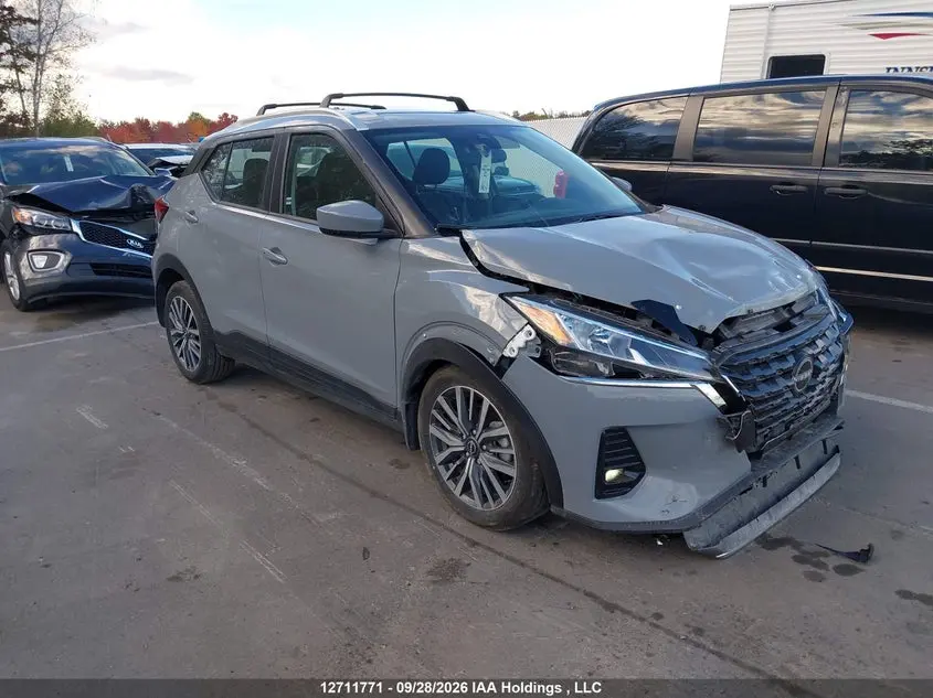 Nissan Kicks Play Sv Cvt 2025