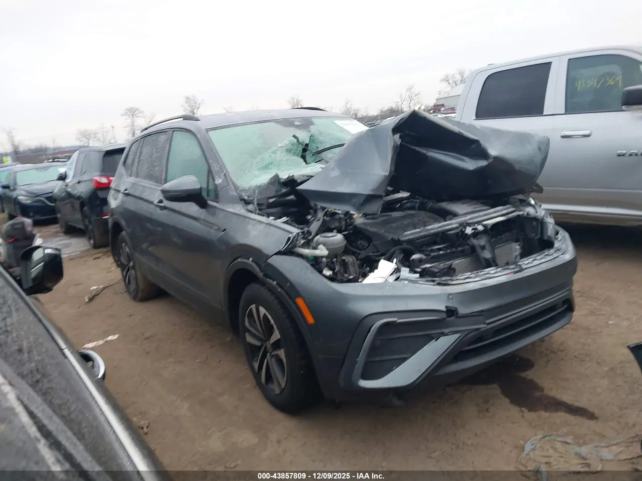 Volkswagen Tiguan 2.0T S 2024
