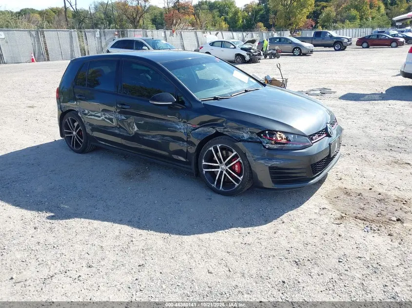 Volkswagen Golf Gti Autobahn 4-Door/S 4-Door/Se 4-Door/Sport 4-Door 2017