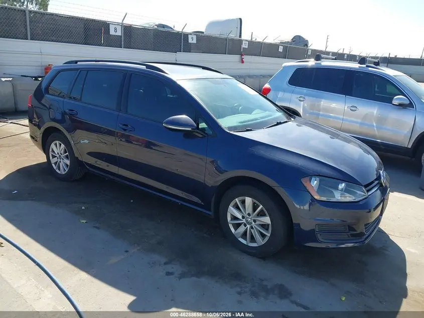 Volkswagen Golf Sportwagen Tsi S 4-Door 2016