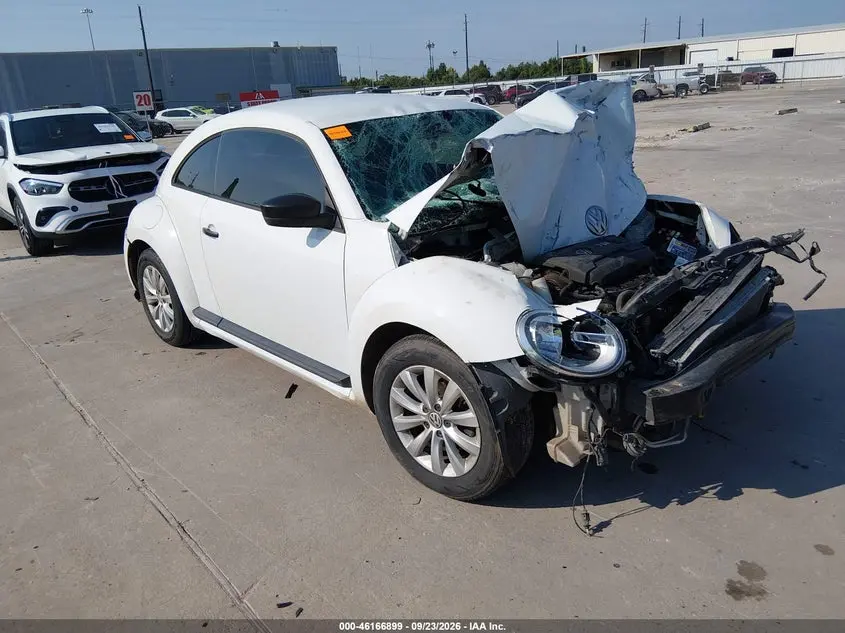 Volkswagen Beetle #Pinkbeetle/1.8T Classic/1.8T S 2017