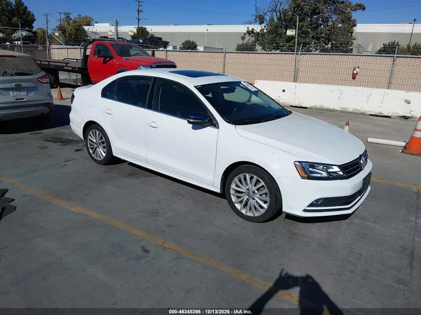 Volkswagen Jetta 1.8T Sel 2016