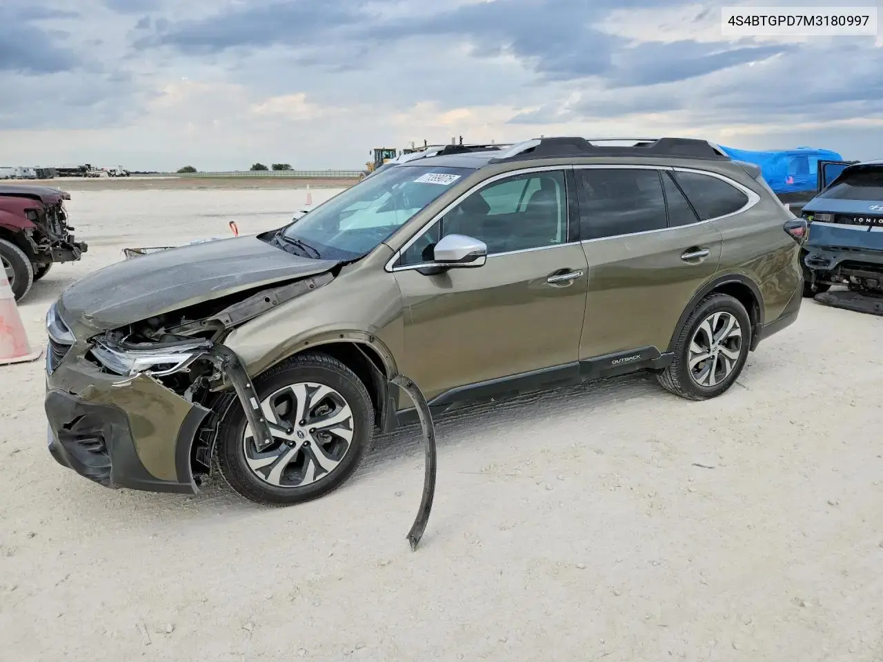 Subaru Outback Touring 2021