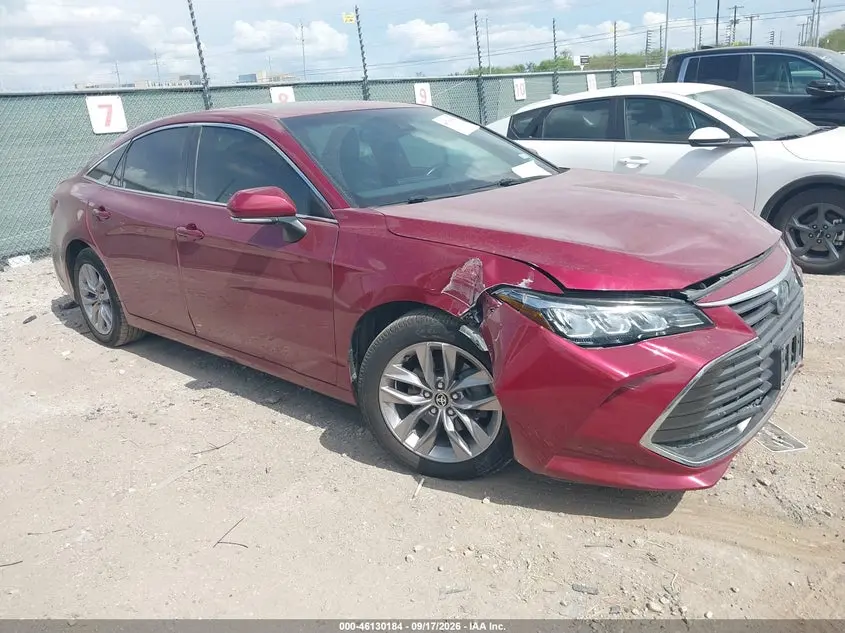Toyota Avalon Xle Hybrid 2022