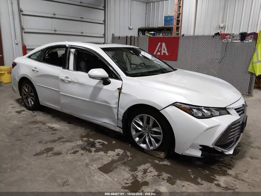 Toyota Avalon Xle 2021