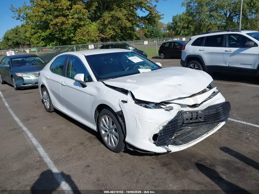 Toyota Camry Le 2018