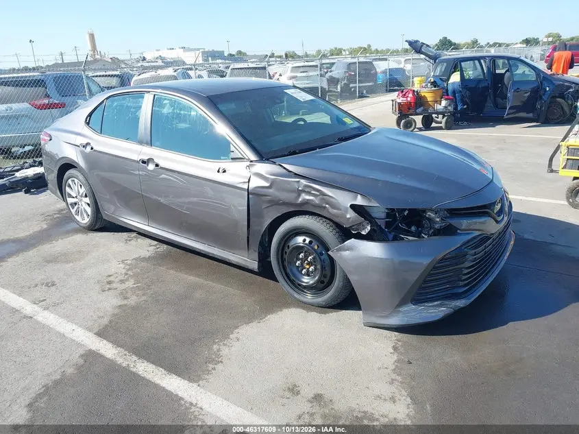 Toyota Camry Le 2018