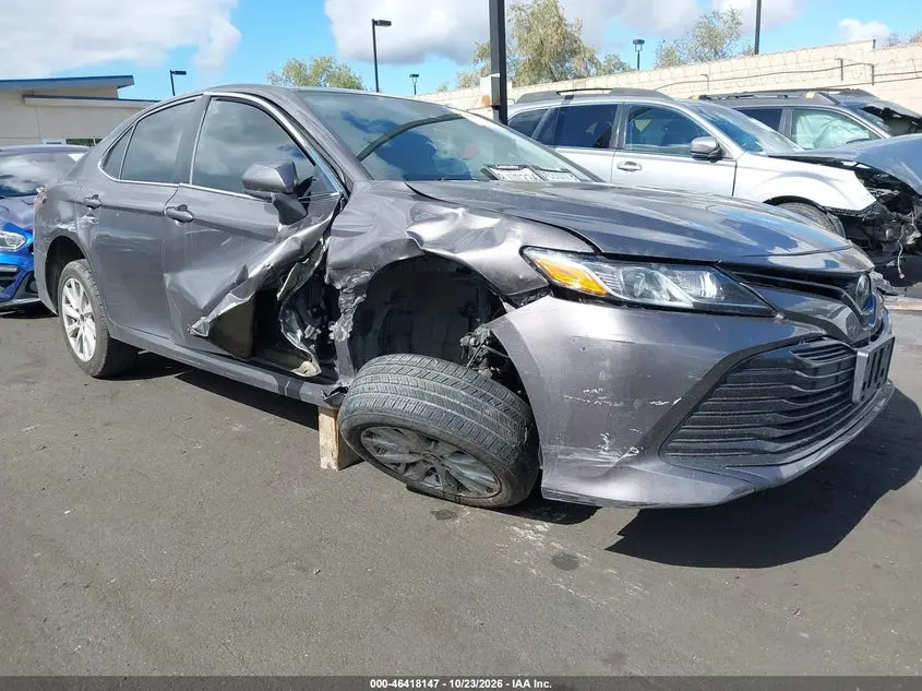 Toyota Camry Le 2019
