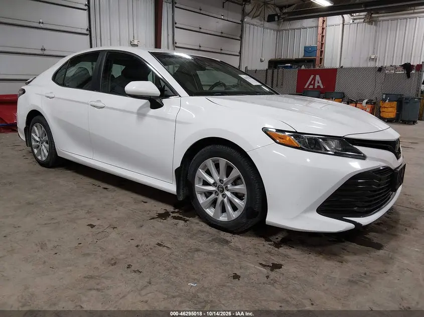 Toyota Camry Le 2018