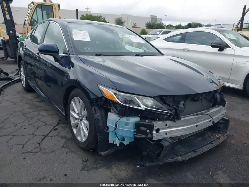 Toyota Camry Le 2019