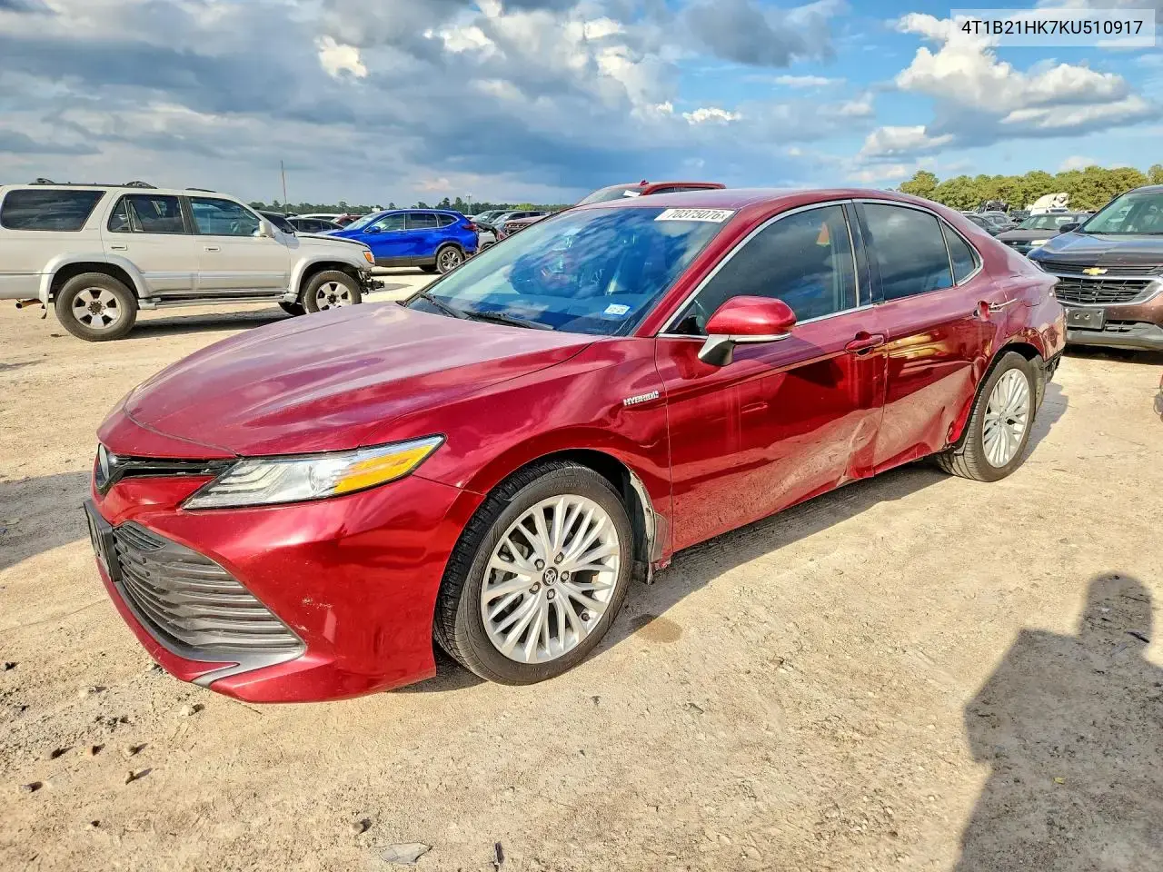 Toyota Camry Hybrid Xle 2019