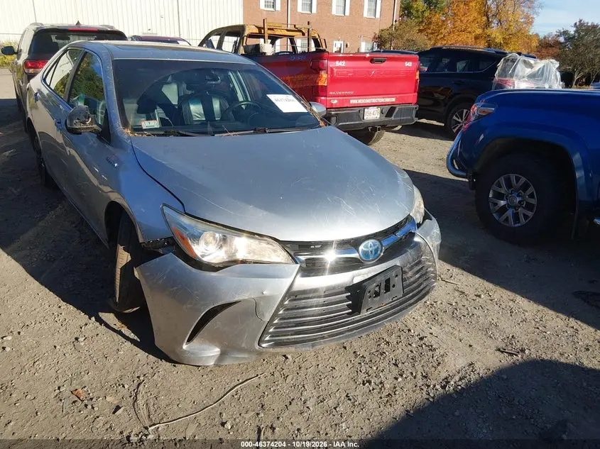 Toyota Camry Hybrid Xle 2016