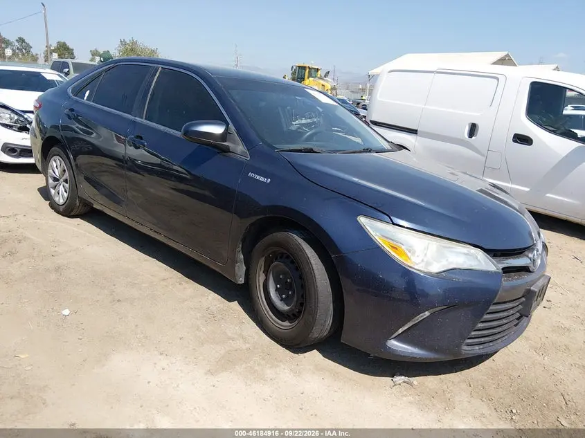 Toyota Camry Hybrid Le 2016