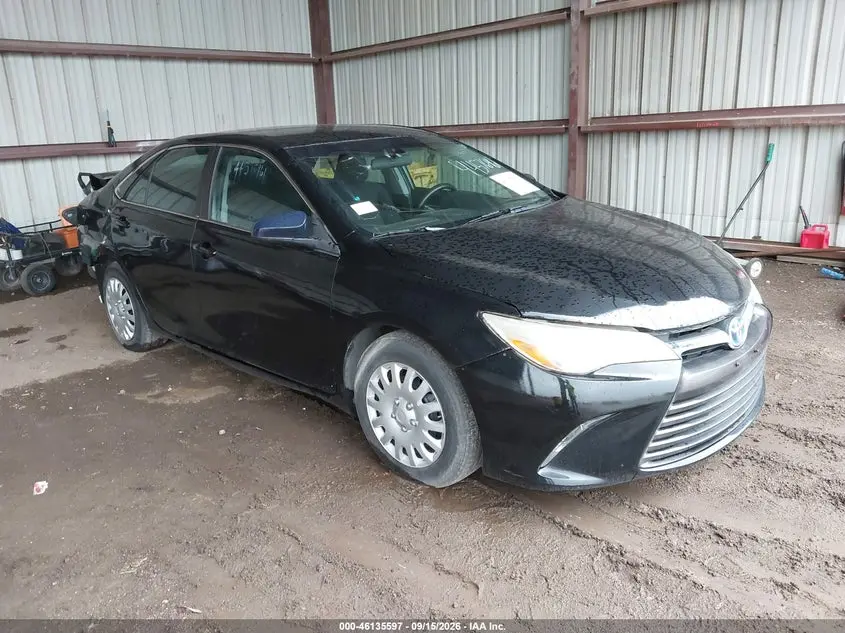 Toyota Camry Hybrid Le 2015