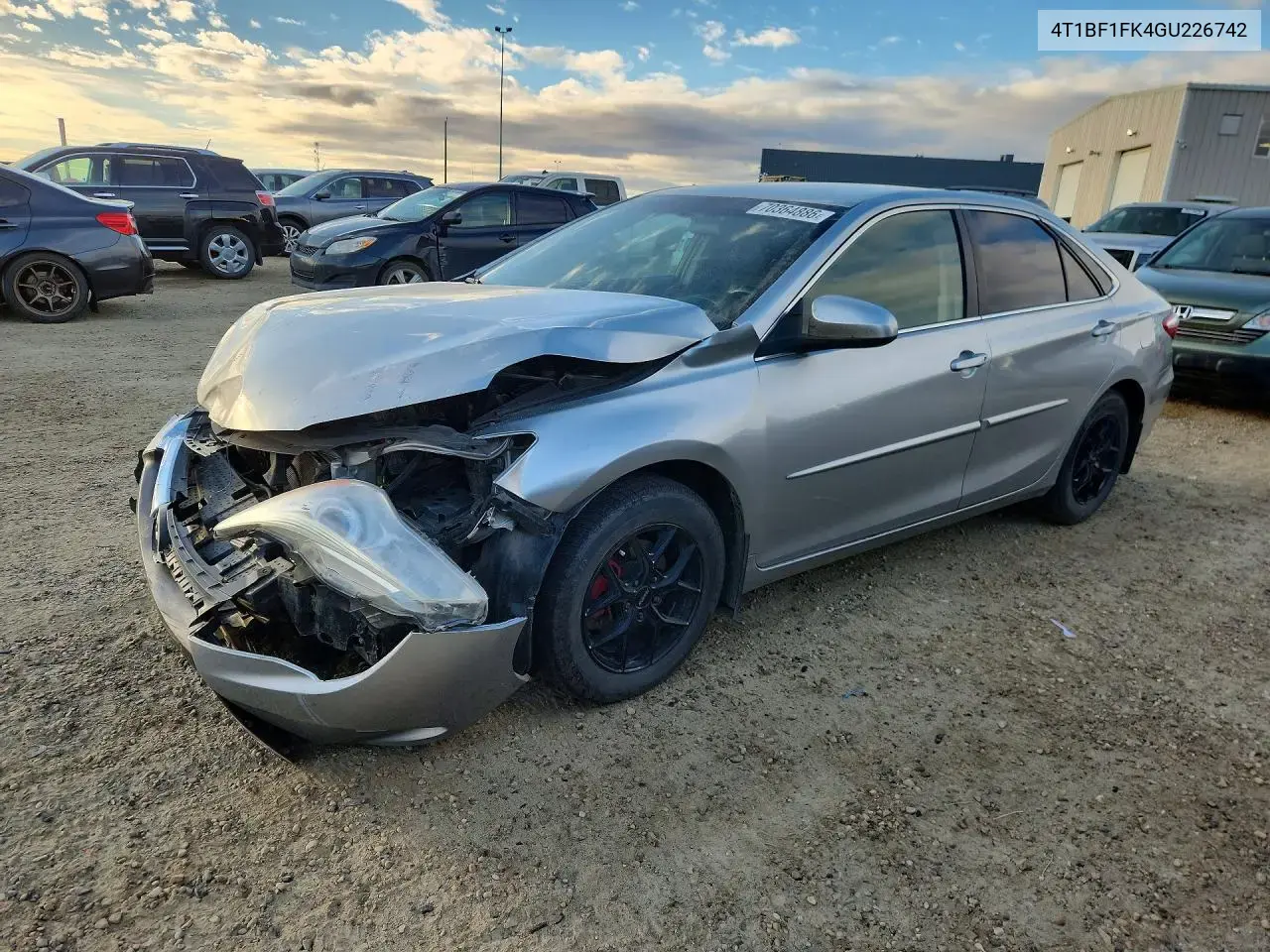Toyota Camry Le 2016