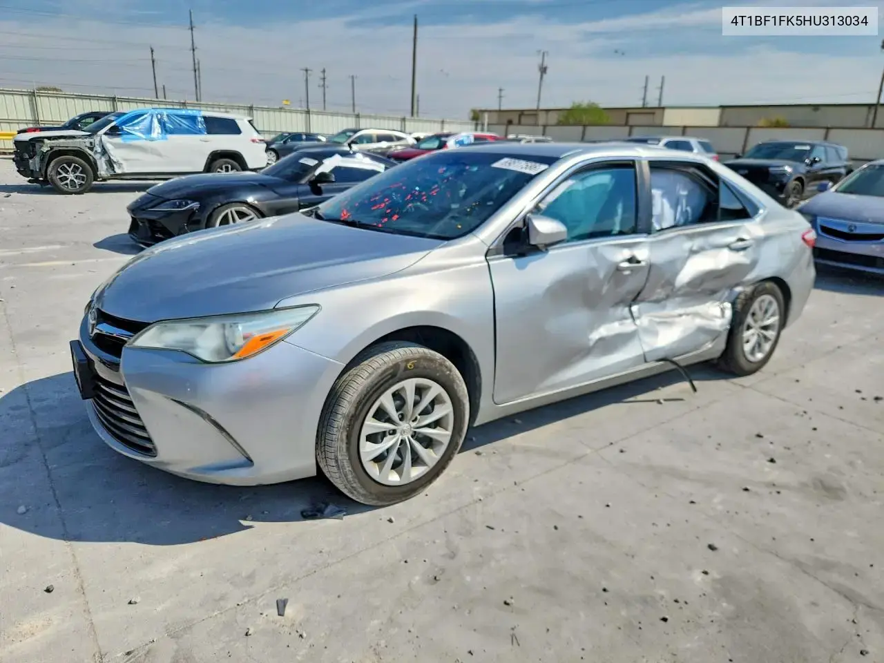 Toyota Camry Le 2017