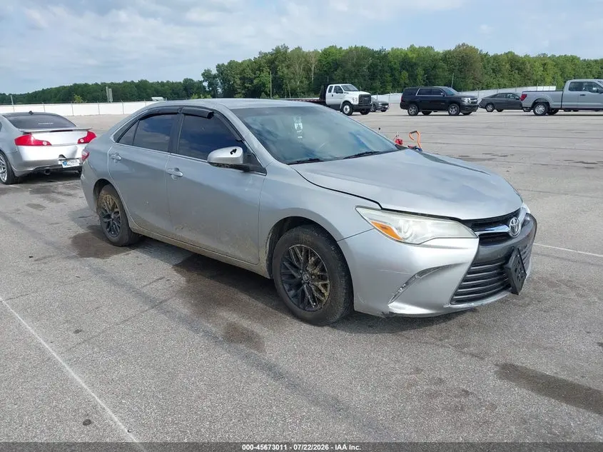 Toyota Camry Le 2016
