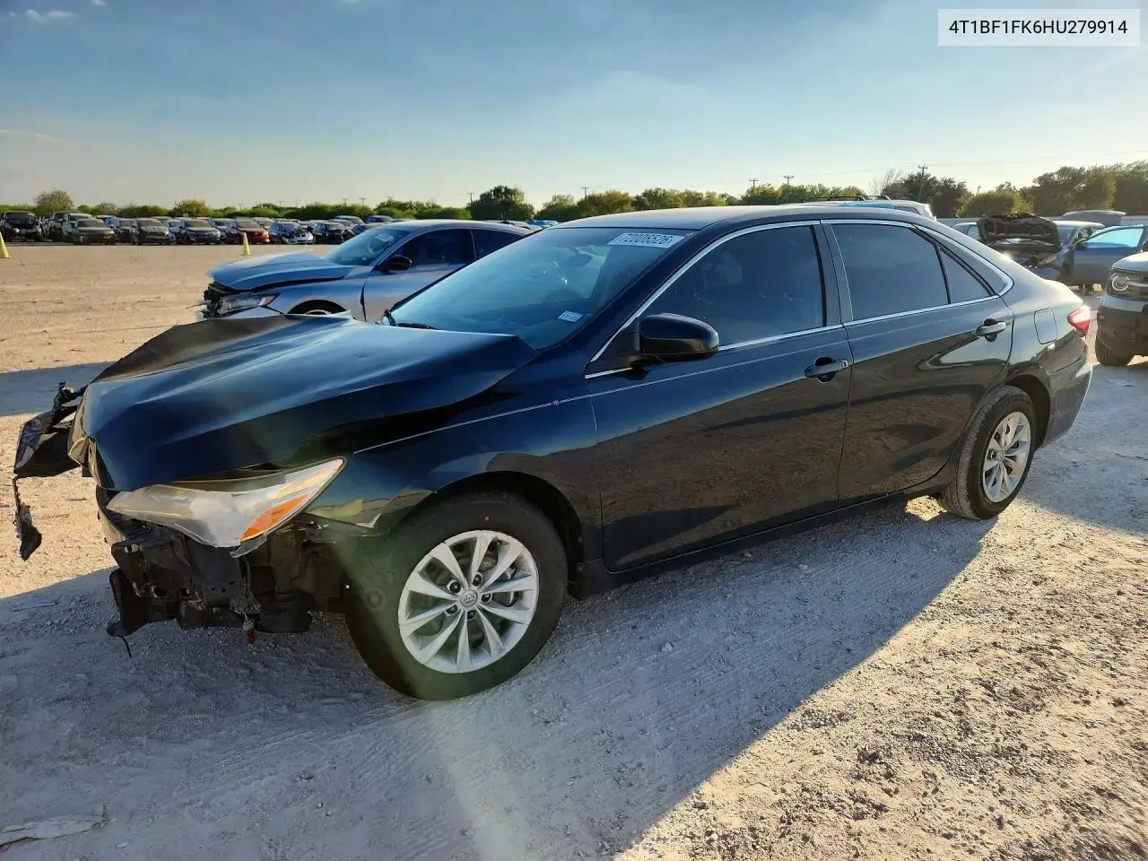 Toyota Camry Le 2017