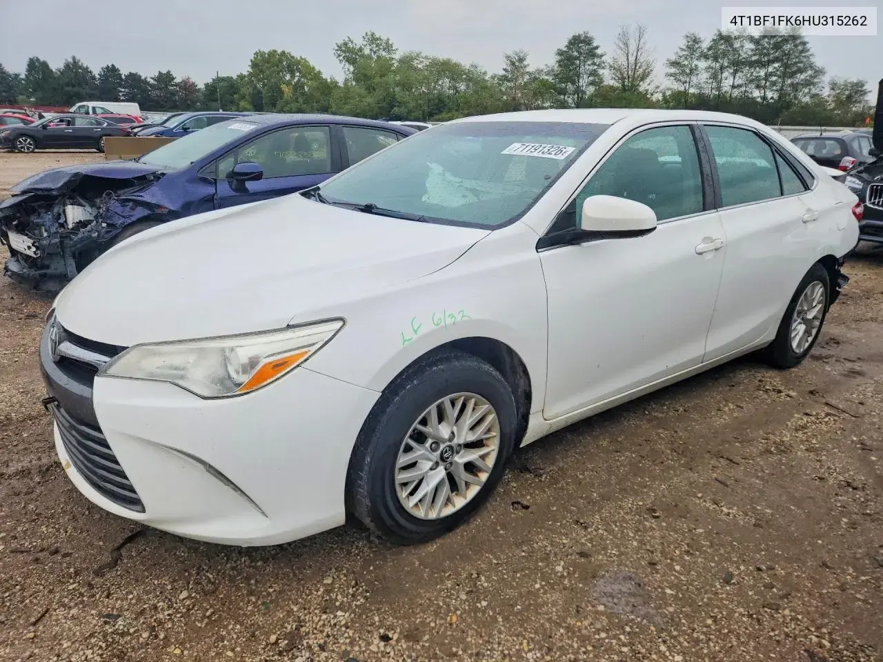 Toyota Camry Le 2017
