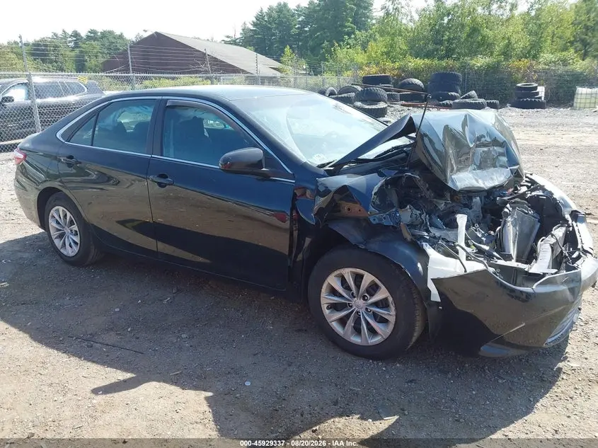 Toyota Camry Le 2017