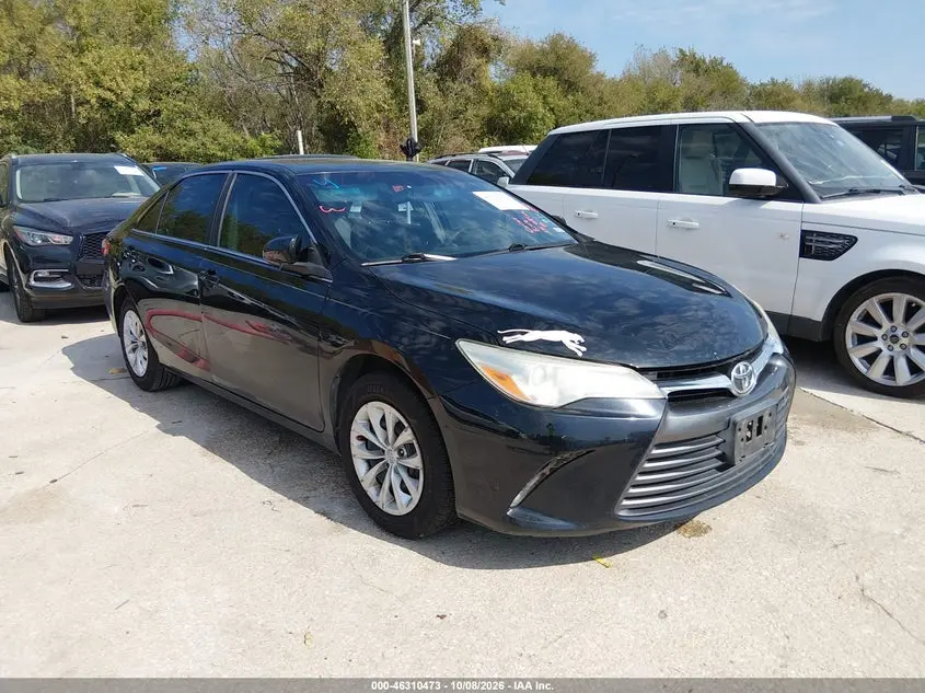 Toyota Camry Le 2017