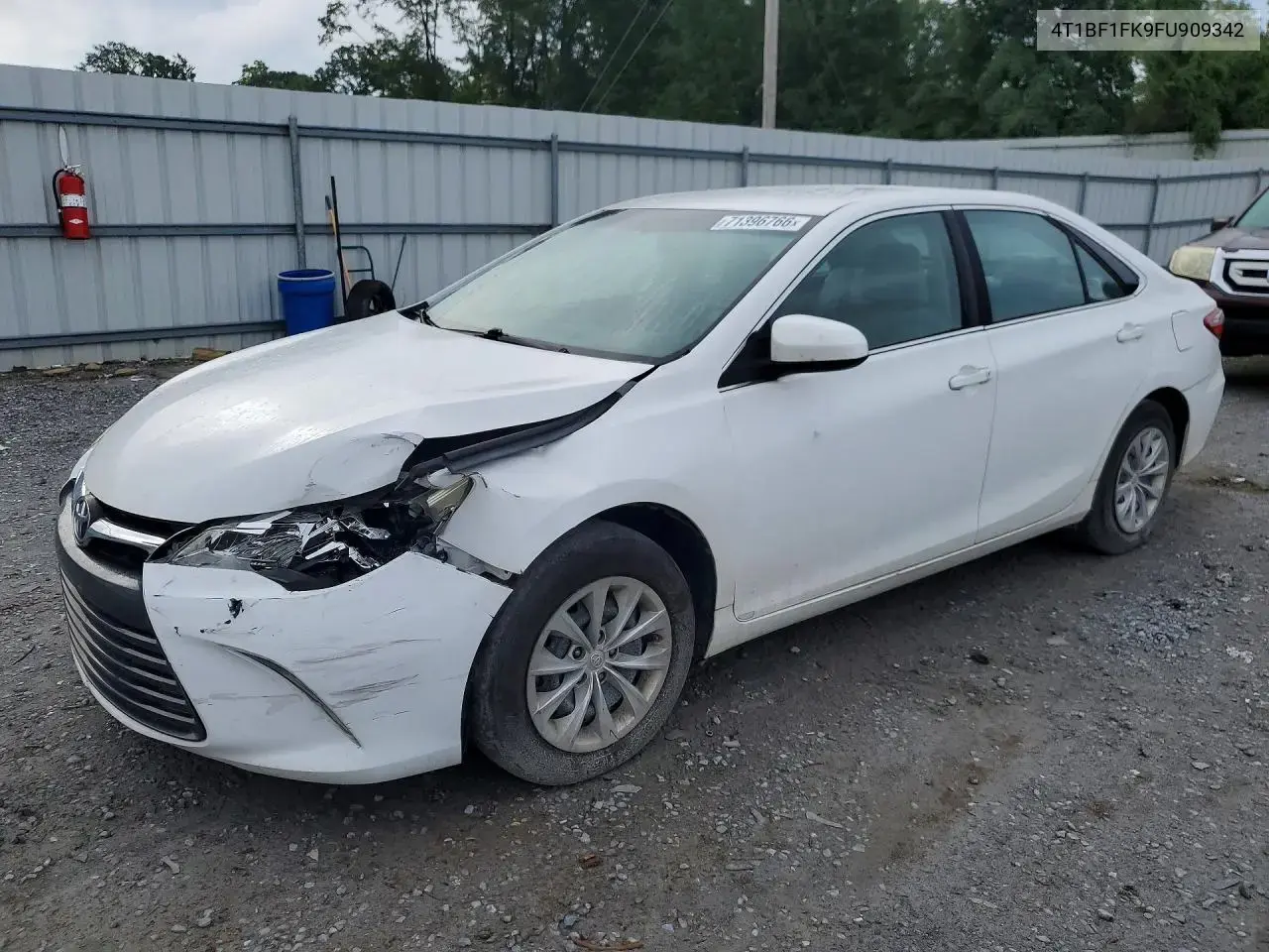 Toyota Camry Le 2015