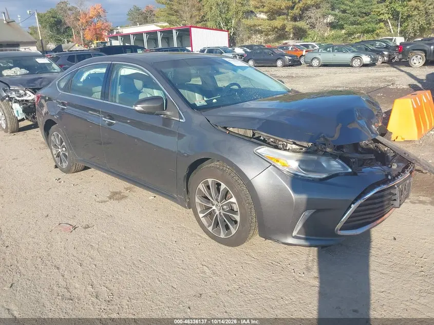 Toyota Avalon Xle Plus 2016