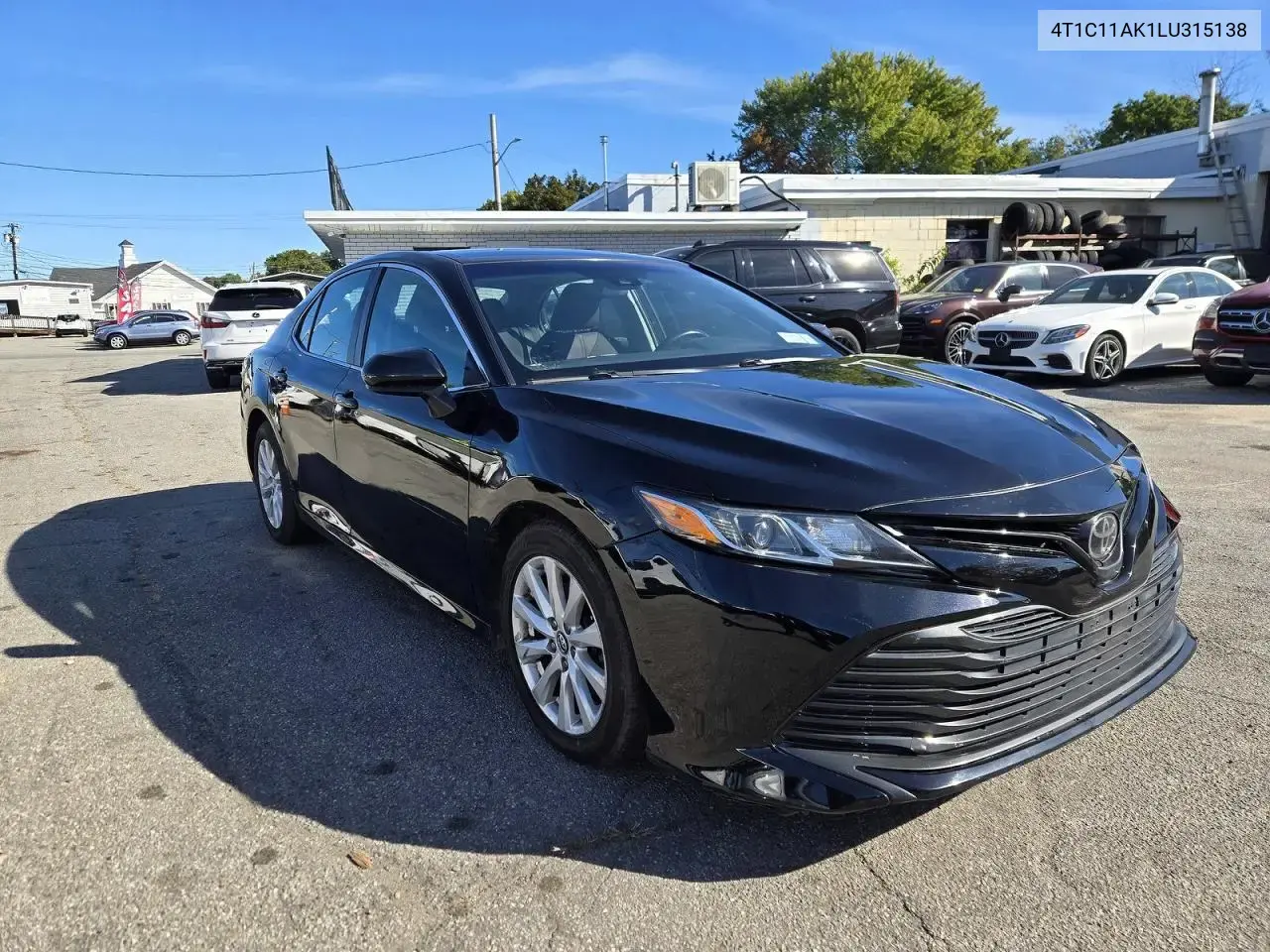 Toyota Camry Le 2020