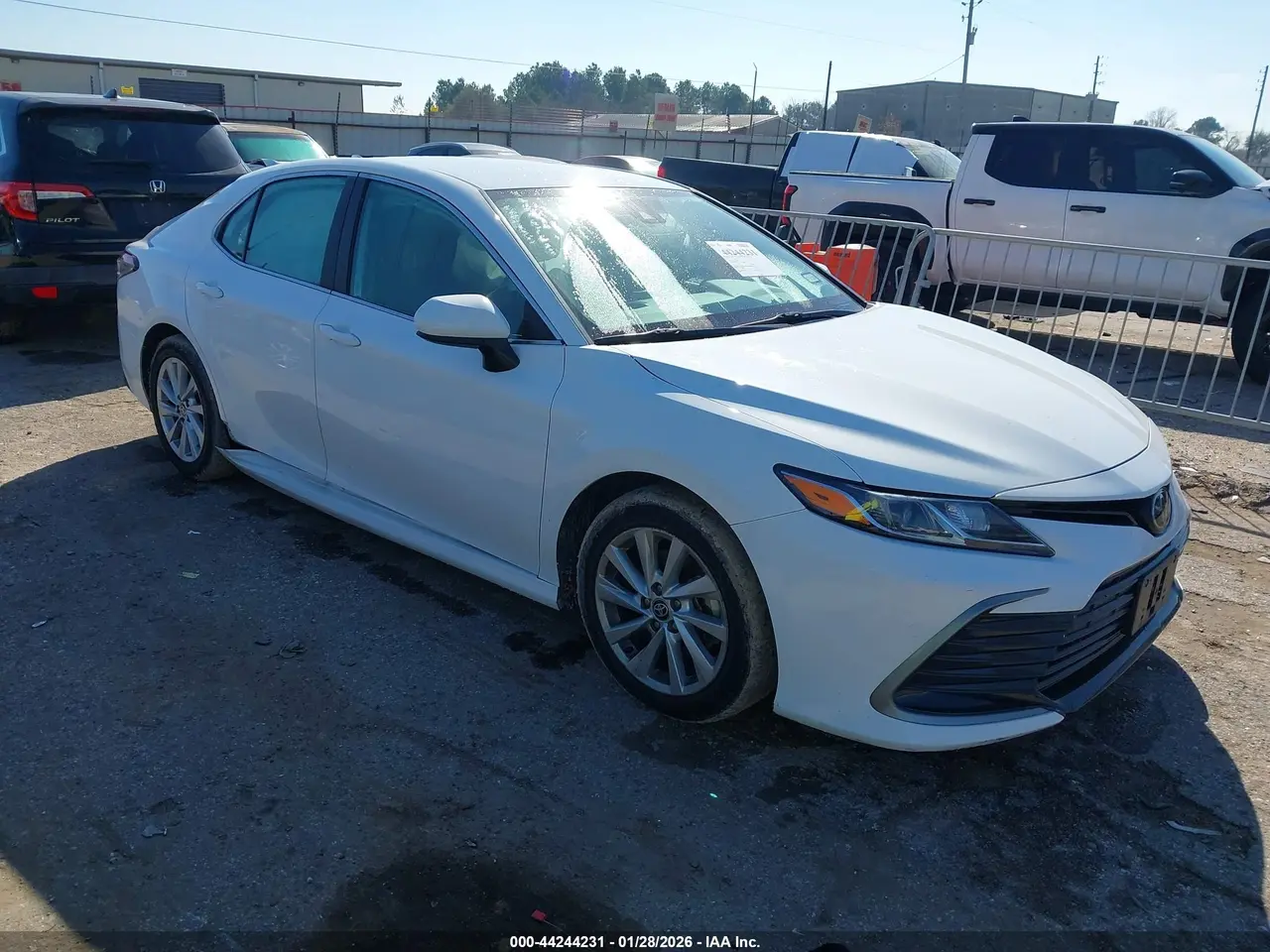 Toyota Camry Le 2023