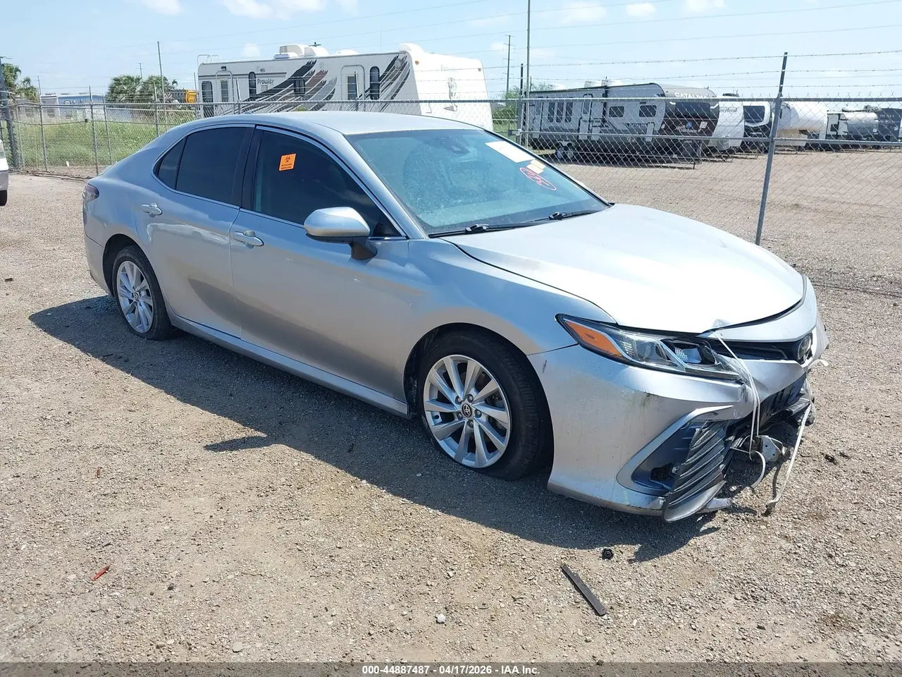 Toyota Camry Le 2022