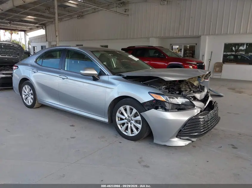 Toyota Camry Le 2020