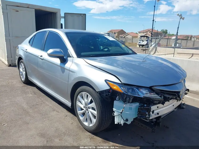 Toyota Camry Le 2024