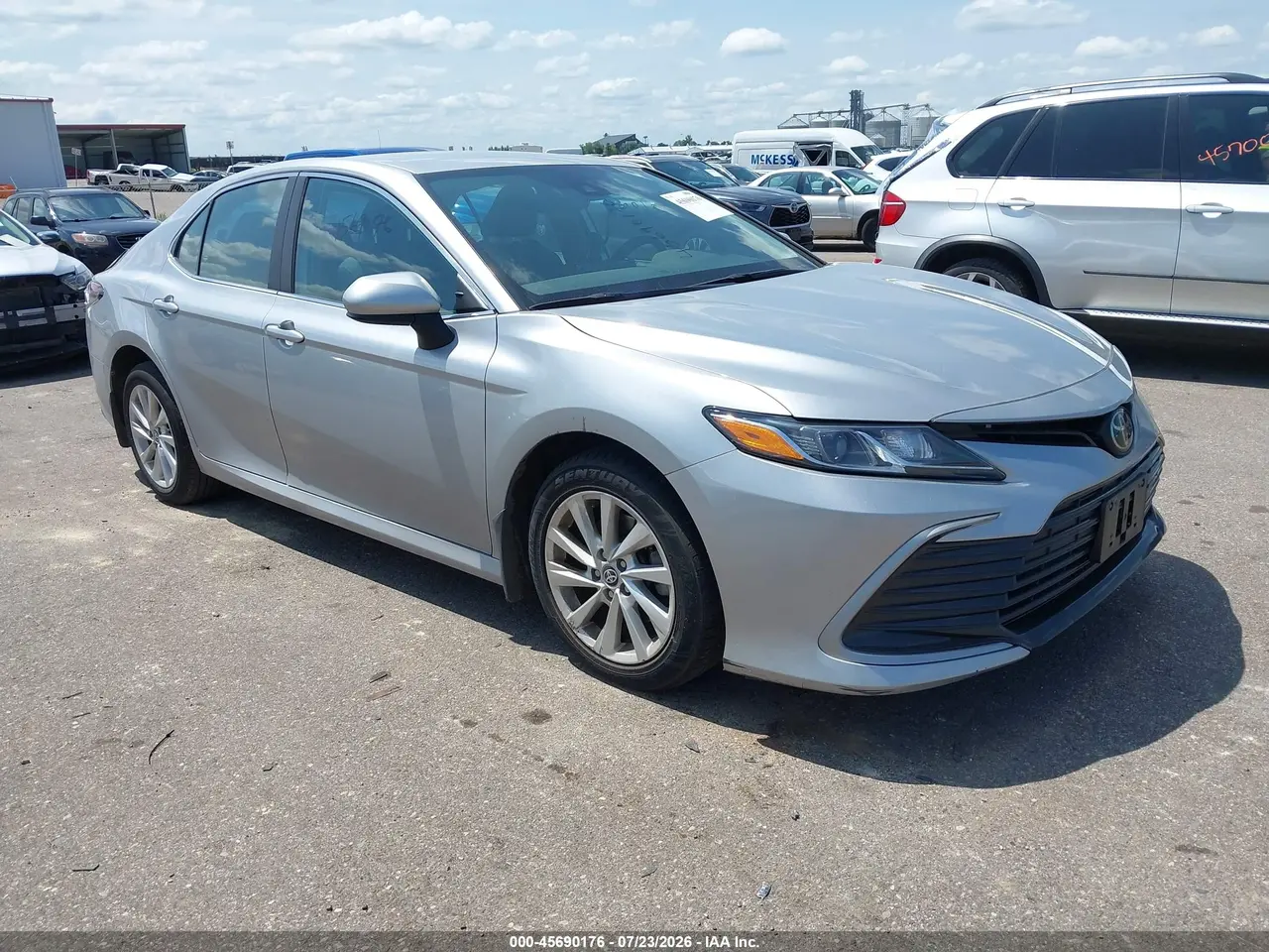 Toyota Camry Le 2023